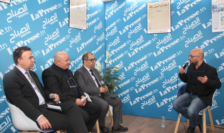 في‭ ‬ندوات‭ ‬‮ «دار‭ ‬الصباح»‬‭ ‬بمعرض‭ ‬تونس‭ ‬الدولي‭ ‬للكتاب‭..‬ ‬‮«‬الإبداع‭ ‬والذكاء‭ ‬الاصطناعي‭: ‬الرواية‭ ‬نموذجا‮»‬